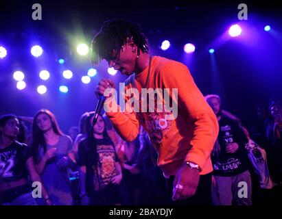 Swae Lee von Rae Sremmurd treten am 21. Januar 2015 in Los Angeles, Kalifornien, im Roxy auf. Stockfoto