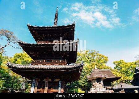 Matsuyama, Japan - 21. April 2019: Ishite-JI Tempel Shikoku 88 Tempelwallfahrt Stockfoto