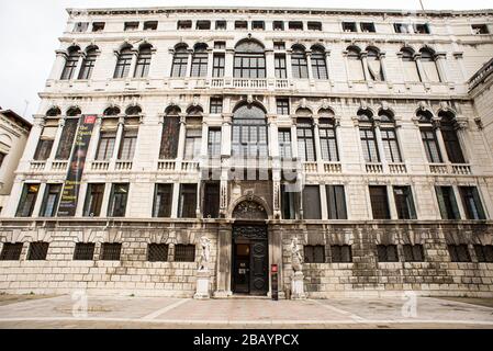 Venedig. Italien - 13. Mai 2019: Palazzo Pisani a San Stefano in Venedig. Italien. Fassade des historischen Gebäudes. Haus das Conservatorio di Musica Benedett Stockfoto