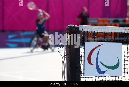 Andy Lapthorne aus Großbritannien während der Doppelrunde der Männer um Platz 16 im Eton Manor. Stockfoto