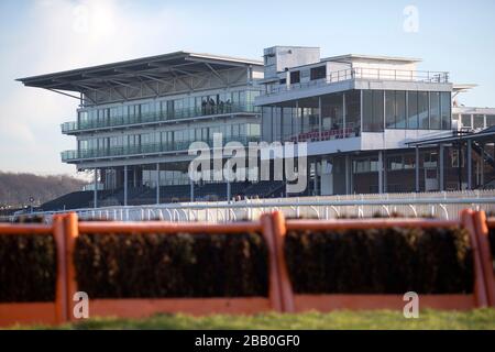 Ein allgemeiner Blick auf die Tribüne auf der Wetherby Racecourse Stockfoto