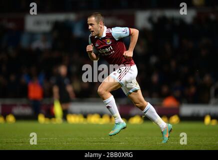 Joe Cole von West Ham United feiert das dritte Tor seiner Seite Stockfoto