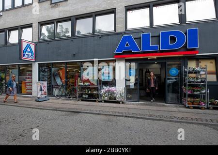 Aldi Supermarkt in Kopenhagen, Dänemark, Europa Stockfoto