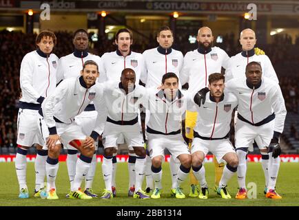 USA Team Group (Top Row L-R) Jamaine Jones, Eddie Johnson, Sacha Kljestan, Geoff Cameron, Tim Howard, Michael Bradley (Bottom Row L-R) Omar Gonzalez, DaMarcus Beasley, Alejandro Bedoya, Brad Evans, Jozy Altidore Stockfoto