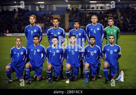 (L-R) San Marino Mannschaftsgruppe. Vordere Reihe: Lorenzo Liverani (Nr. 7), Gian Luca Proli (Nr. 2), Daniele Maiani (Nr. 3), Mirco Ciambotta (Nr. 5), Alessandro Golinucci (Nr. 10) und Eugenio Colombini (Nr. 8). Hintere Reihe: Marco Berardi (Nr. 9), Cristian Brolli (Nr. 4), Manuel Battistini (Nr. 11), Juri Biordi (Nr. 6) und Mattia Manzaroli (Nr. 1) Stockfoto