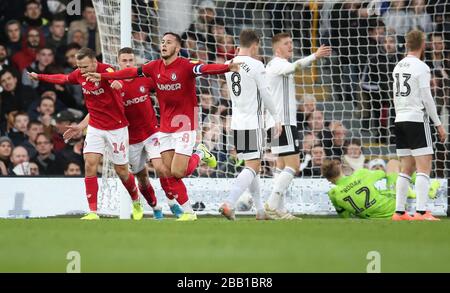 Josh Brownhill von Bristol City feiert das erreichen des ersten Tores seiner Seite Stockfoto