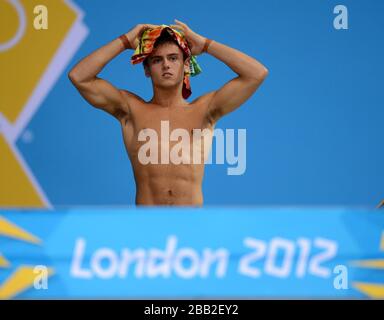 Tom Daley aus Großbritannien im Einsatz während der 10-m-Plattform-Halbfinalrunde der Männer im Aquatic Center Stockfoto