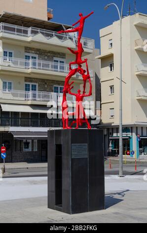 Die Anatasis-Delta-Skulptur des Künstlers Kostis Georgiou an der Küstenallee im Zentrum Alexandroupolis Evros Griechenlands Stockfoto