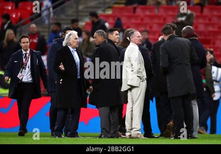 Die ehemaligen England-Spieler Gerry Francis, des Walker und Paul Gascoigne (von links nach rechts) während der Halbzeit Stockfoto