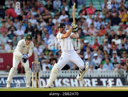 Englands Kevin Pietersen schläft am fünften Tag des Fifth Investec Ashes Test Matches im Kia Oval, London. Stockfoto