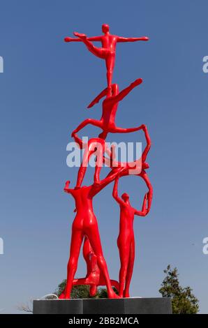 Die Anatasis-Delta-Skulptur des Künstlers Kostis Georgiou an der Küstenallee im Zentrum Alexandroupolis Evros Griechenlands Stockfoto