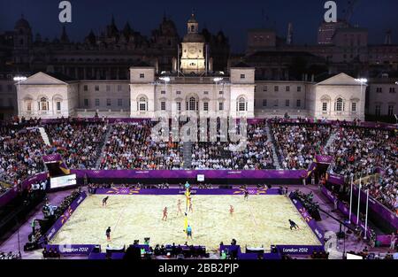 Allgemeine Ansicht des Goldmedaillenspiels der Frauen USA vs. USA bei Horse Guards Parade während der Olympischen Spiele 2012 in London. Stockfoto