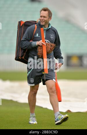 Surrey Bowlingtrainer Stuart Barnes Stockfoto