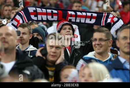 Ein England-Fan auf den Tribünen vor dem Anpfiff Stockfoto