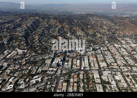 Allgemeine Luftaufnahme von West Hollywood während eines Flugs um Südkalifornien am Samstag, 5. Oktober 2019, in Los Angeles, Kalifornien, USA. (Foto von IOS/Espa-Images) Stockfoto