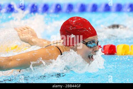 Die britische Ellen Gandy in Aktion bei ihrer 200-m-Schmetterlingshitze der Frauen im Aquatics Center im Olympic Park, London. Stockfoto