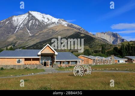 Das Hotel Las Torres Patagonia, der Nationalpark Torres del Paine, die Region Magallanes, Patagonien, Chile, Südamerika Stockfoto