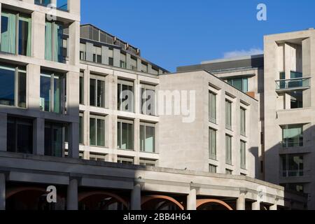 The London Stock Exchange, 10 Paternoster Row, London EC4M 7LS. Das derzeitige Gebäude befindet sich am Paternoster-Platz in der Nähe der St Paul's Cathedral Stockfoto