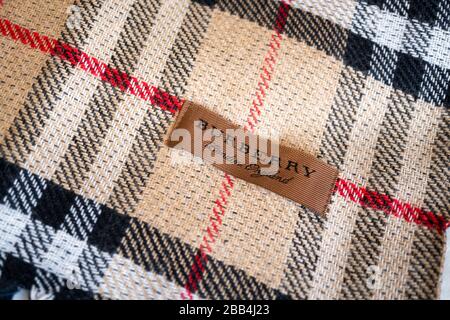 Burberry-Schal. Gefälscht. Fälschung Stockfoto