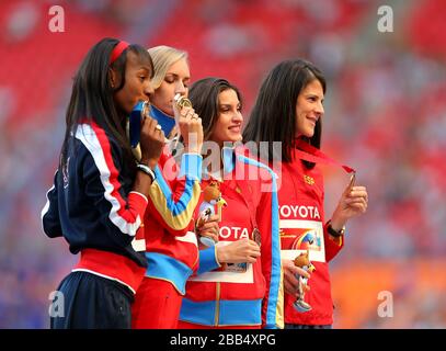 (Rechts) Amerikas Brigetta Barrett mit ihrer Silbermedaille, Svetlana Shkolina mit ihrer Goldmedaille, Anna Chicherova mit ihrer Bronzemedaille und Spaniens Ruth Beitia auch mit ihrer Bronzemedaille gewannen sie im Hochsprung der Frauen Stockfoto