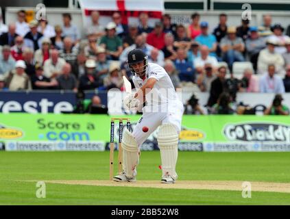 Englands Jonathan Trott am Tag eins des Investec Fourth Ashes Testspiels am Emirates Durham IKG, Durham in Aktion. Stockfoto