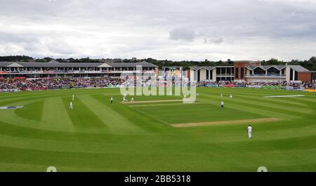 Eine allgemeine Ansicht der Aktion während des zweiten Tages des vierten Investec Ashes Testspiels am Emirates Durham IKG, Durham. Stockfoto