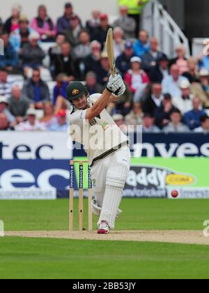 Der australische Shane Watson erzielt vier Runs am zweiten Tag des vierten Investec Ashes Testspiels am Emirates Durham IKG, Durham. Stockfoto
