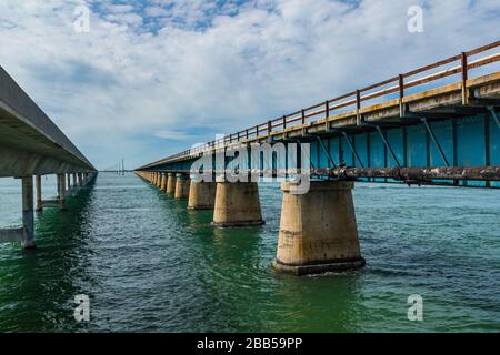 Alte Eisenbahnbrücke in den Florida Keys Stockfoto