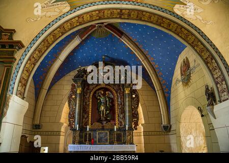 Herrentabelle in einer kleinen Kirche in Deutschland Stockfoto