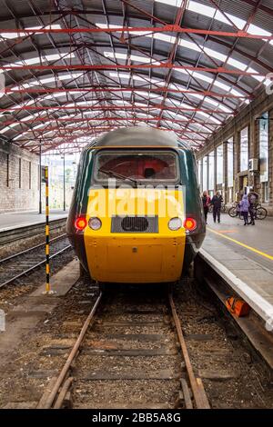 Vor einer GWR-Klasse 43 hst am Bahnhof Penzance Stockfoto