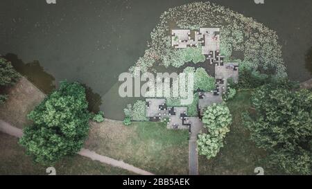 Luftbild Schlossgartensee im Karlsruher Schloss. Stockfoto