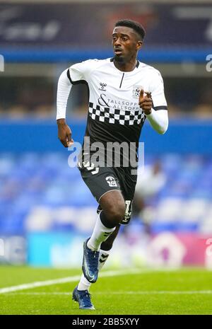 Jordy Hiwula von Coventry City während der Sky Bet League One im St Andrews Stadium. Stockfoto