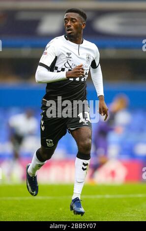 Jordy Hiwula von Coventry City während der Sky Bet League One im St Andrews Stadium. Stockfoto