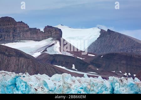 Kongsbreen-Gletscher im Herbst/Herbst, in Kongsfjorden, Spitzbergen/Spitzbergen, Norwegen Stockfoto