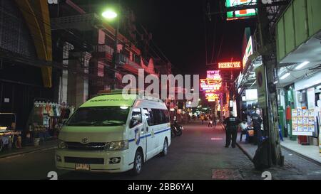 PATTAYA, THAILAND - 20. MÄRZ 2020: Leere, menschenleere Wanderstraße. Sperrung der Quarantäne-Isolierung. Coronavirus Epidemie sars-cov-2 kovid-19 2019-ncov. Stockfoto