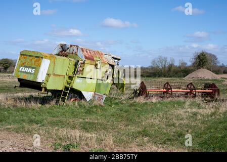 Verlassene Claas Combine Harvester in der Hamspheuer Cunnyside, England Stockfoto