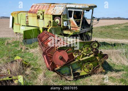 Verlassene Claas Combine Harvester in der Hamspheuer Cunnyside, England Stockfoto