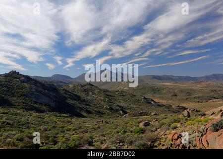 Landschaften in der Nähe von Charkams bei Kammieskroon in Namaqualand, Nordkaper, Südafrika Stockfoto