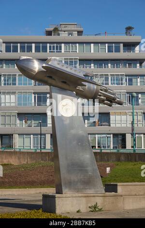 Die Centennial Rocket Ship Skulpturen aus Edelstahl und Bronze in Vancouver, BC, Kanada Stockfoto