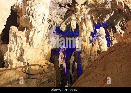 Die viertgrößte Höhle der Welt, die Phu Pha Phet Cave, befindet sich im Distrikt Manang, Provinz Satun, Thailand Stockfoto