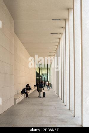 berlin, deutschland, das neu erbaute Besucherzentrum james simon Galerie auf der Museumsinsel in der Hauptstadt Stockfoto