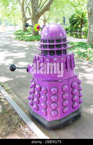 MODELL "Dr Who" Dalek in Queen Victoria Gardens, St Kilda Road, Southbank, City Central, Melbourne, Victoria, Australien Stockfoto