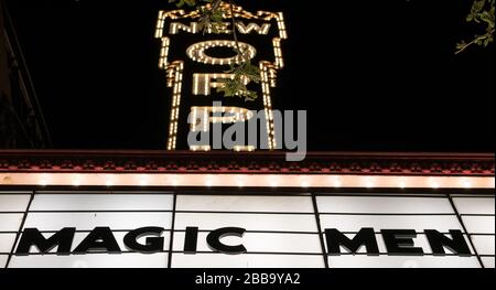 MADISON, WISCONSIN - 07. MAI 2018: The Magic Men Live Performance for Ladies Night im New Orpheum Festzelt. Stockfoto