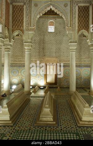 Die Saadier Gräber sind eine historische königliche Nekropole in Marrakesch, Marokko, auf der Südseite der Kasbah Moschee. Stockfoto