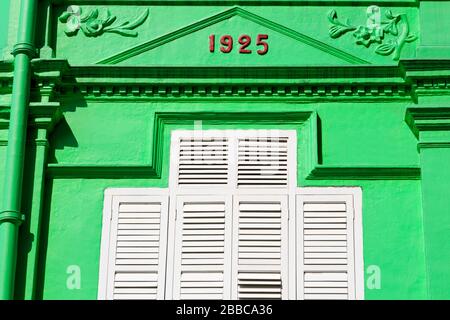 Grünes Gebäude an der Veerasamy Road, Little India District, Singapur, Asien Stockfoto