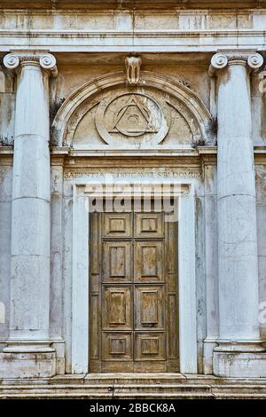 La Maddalena (ital.: Santa Maria Maddalena in Cannaregio, meist einfach als La Maddalena bezeichnet) ist eine Kirche in Venedig, Italien, im Sestiere Stockfoto