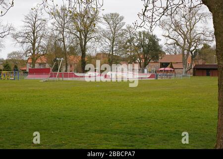 Coronavirus sperrt die Spielfelder Swaffham, Norfolk, Großbritannien Stockfoto