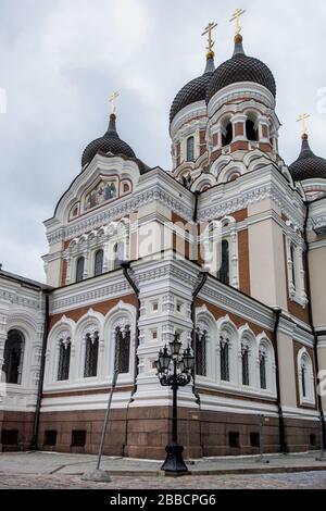 Die Alexander-Newski-Kathedrale, eine orthodoxe Kirche im Stil des russischen Revivals, auf dem Toompea-Hügel, Tallinn, Estland Stockfoto