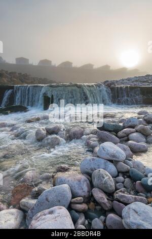 Bryn Dulas Fluss Llanddulas zwischen Colwyn Bay und Abergele an der Nordwales-Küste Stockfoto