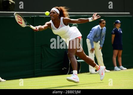 US-Amerikanerin Serena Williams im Einsatz gegen Frankreichs Caroline Garcia Stockfoto